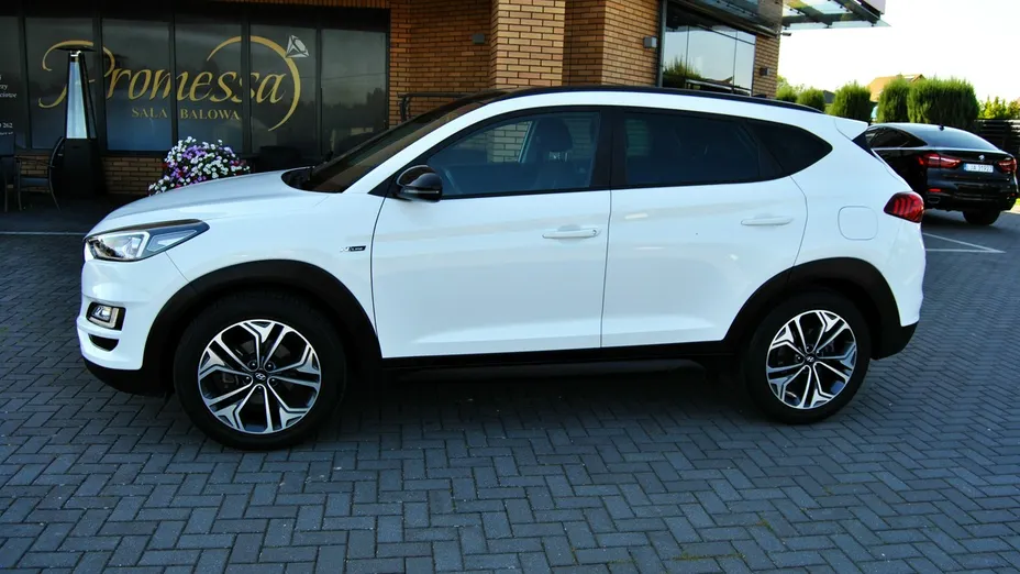 HYUNDAI Tucson -
