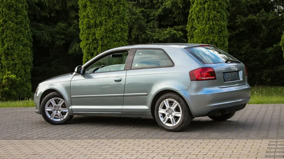 AUDI A3 -