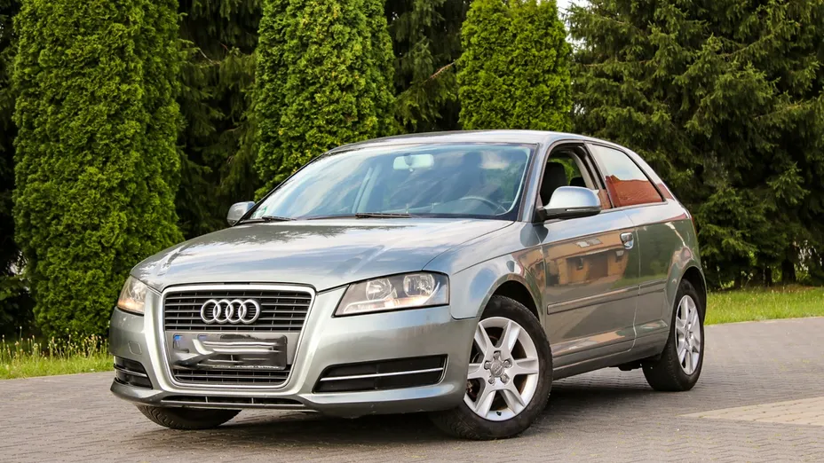 AUDI A3 -