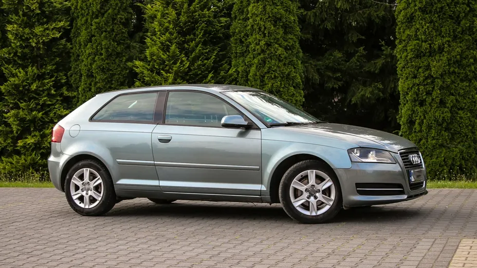 AUDI A3 -
