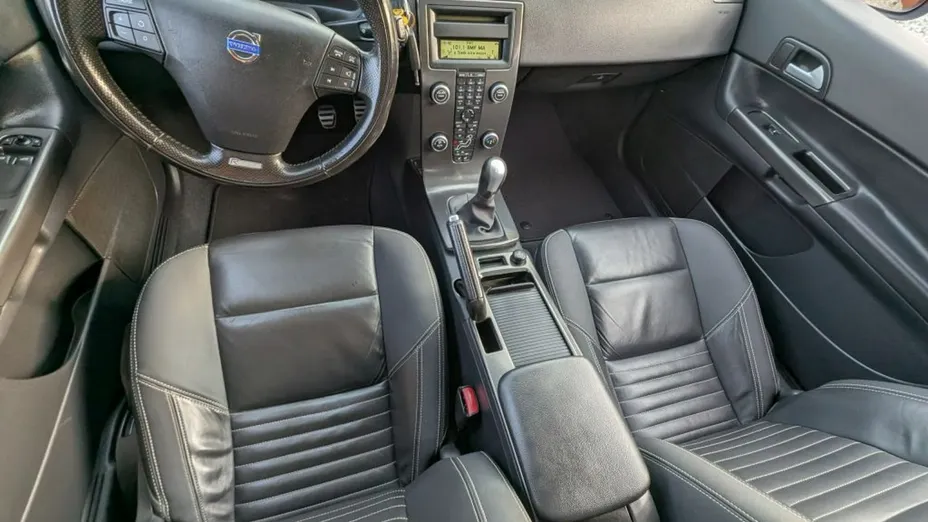 VOLVO C30 -