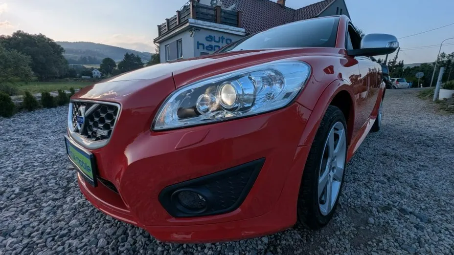 VOLVO C30 -