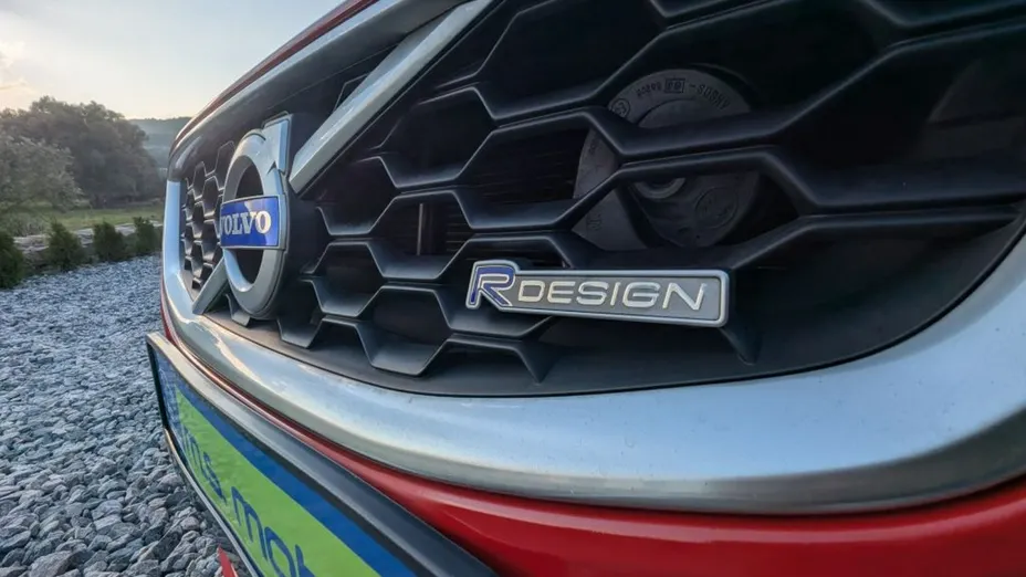 VOLVO C30 -