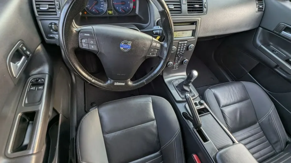 VOLVO C30 -