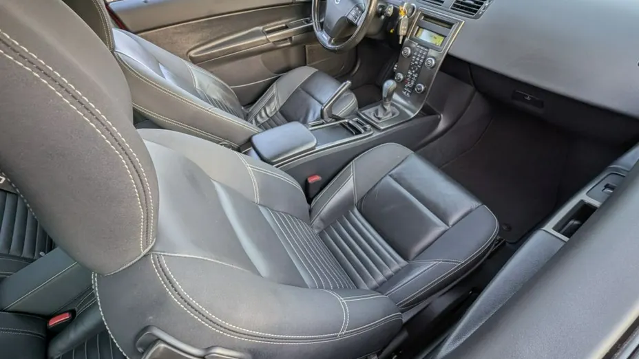 VOLVO C30 -