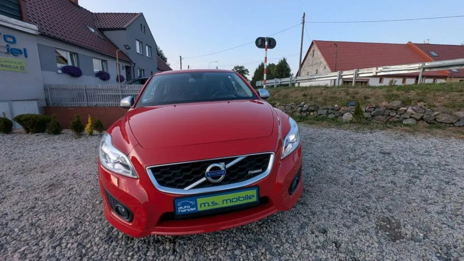 VOLVO C30 -