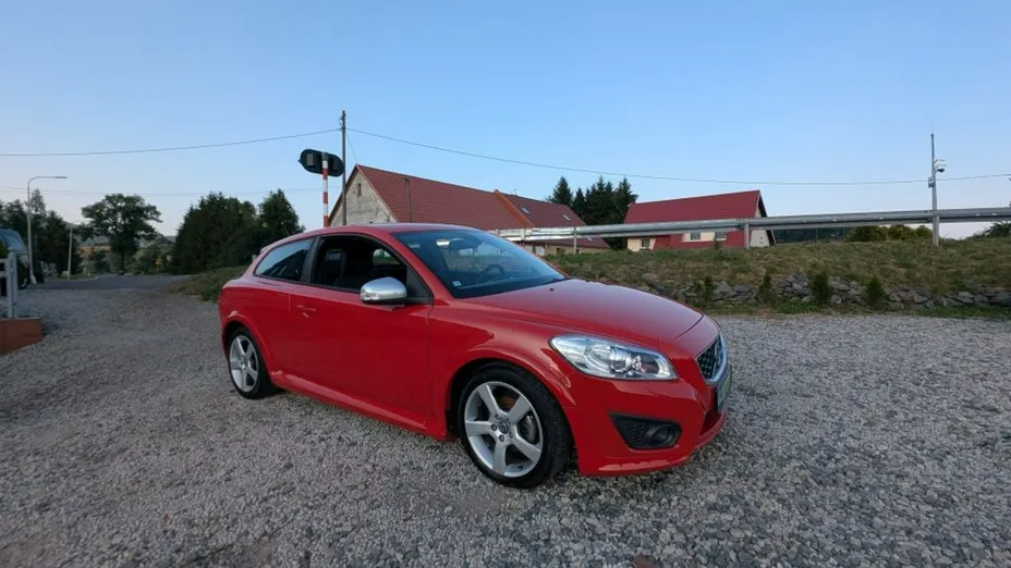 VOLVO C30 -