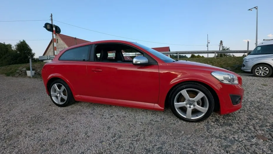 VOLVO C30 -