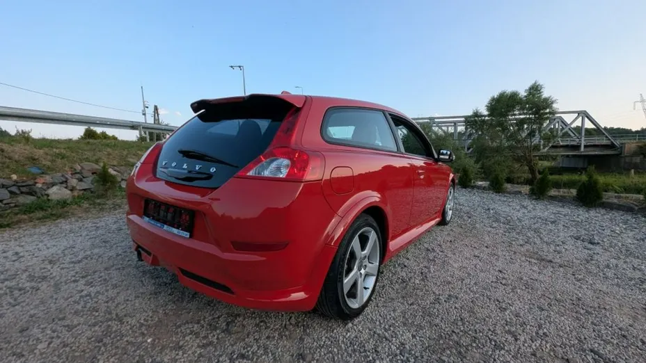 VOLVO C30 -