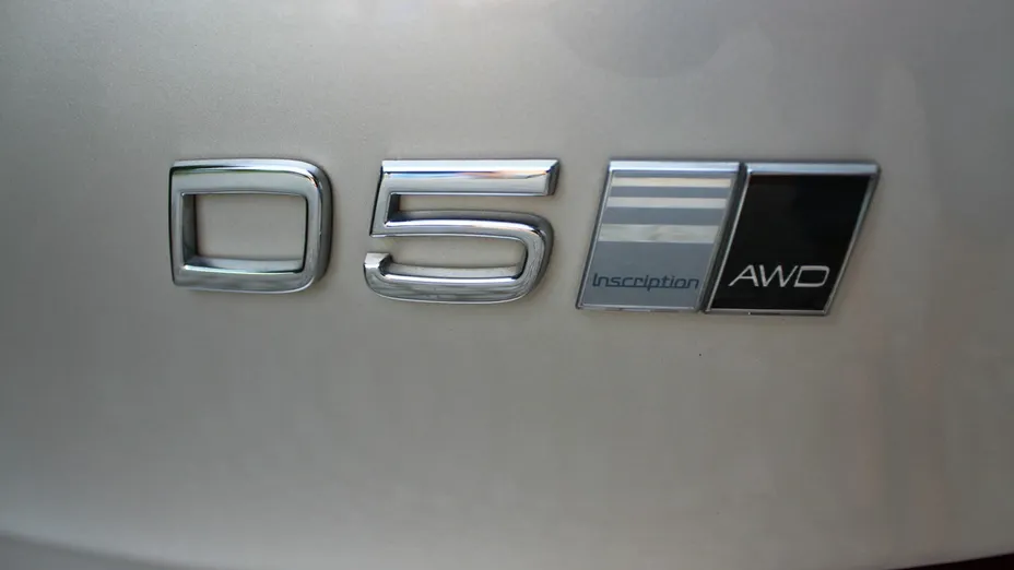 VOLVO S90 -