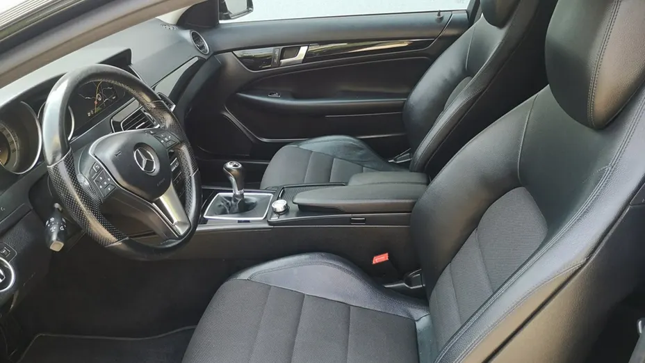 MERCEDES-BENZ C Klasa -