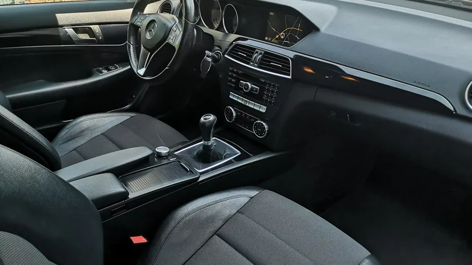 MERCEDES-BENZ C Klasa -