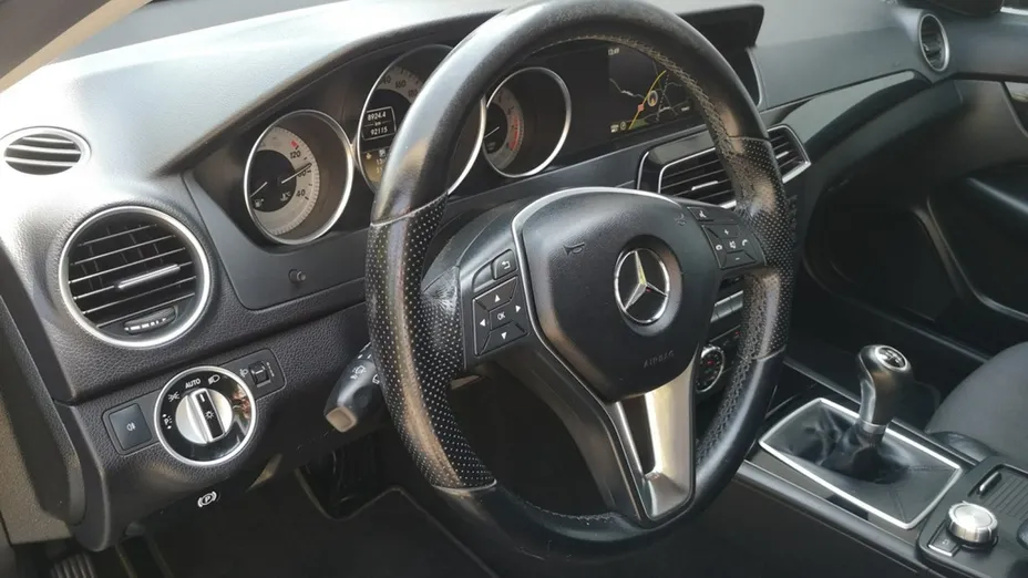 MERCEDES-BENZ C Klasa -