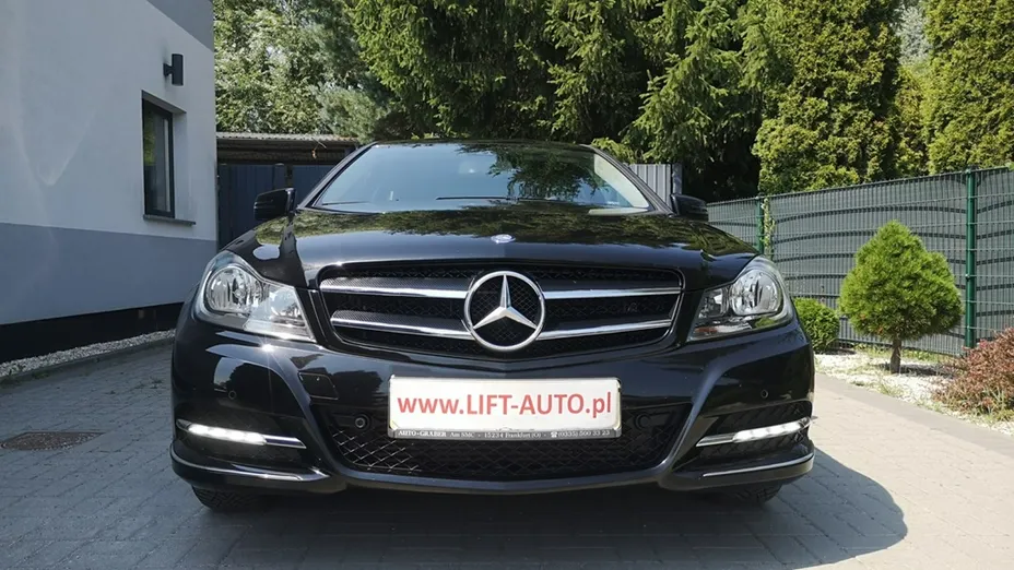 MERCEDES-BENZ C Klasa -