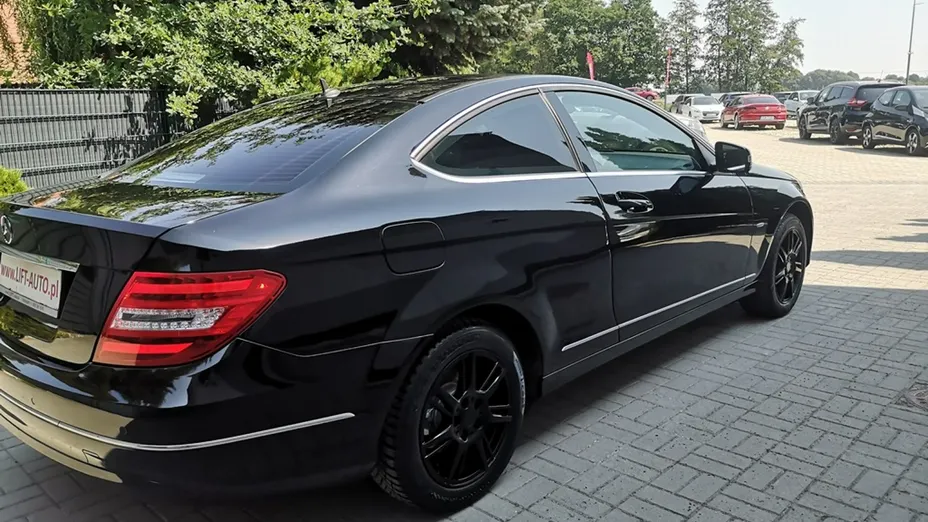 MERCEDES-BENZ C Klasa -