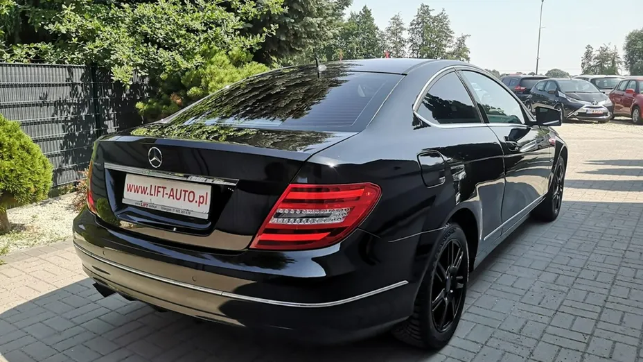 MERCEDES-BENZ C Klasa -