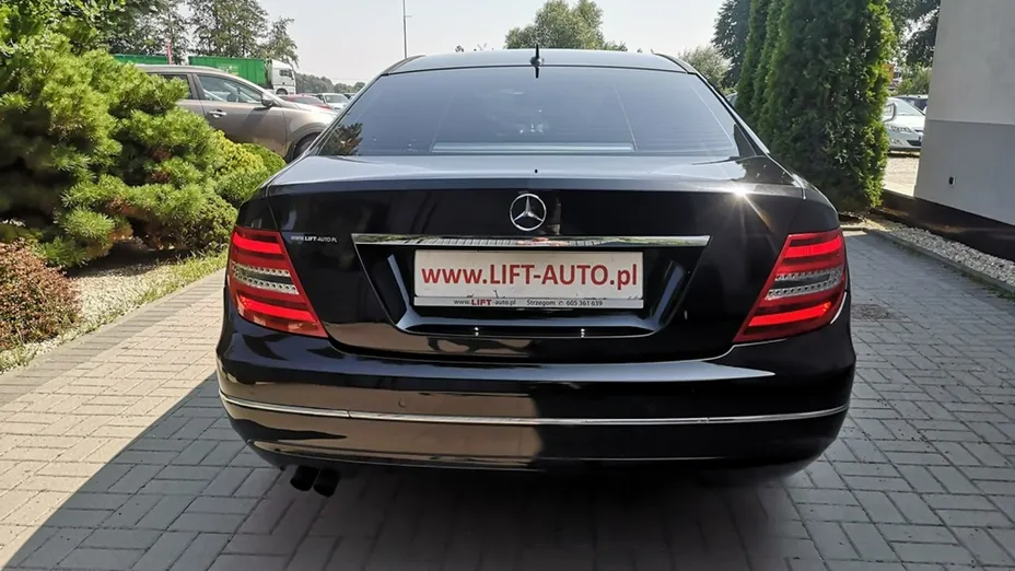 MERCEDES-BENZ C Klasa -