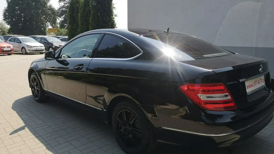 MERCEDES-BENZ C Klasa -