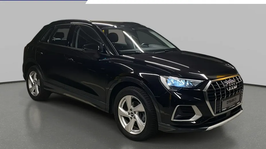 AUDI Q3 -