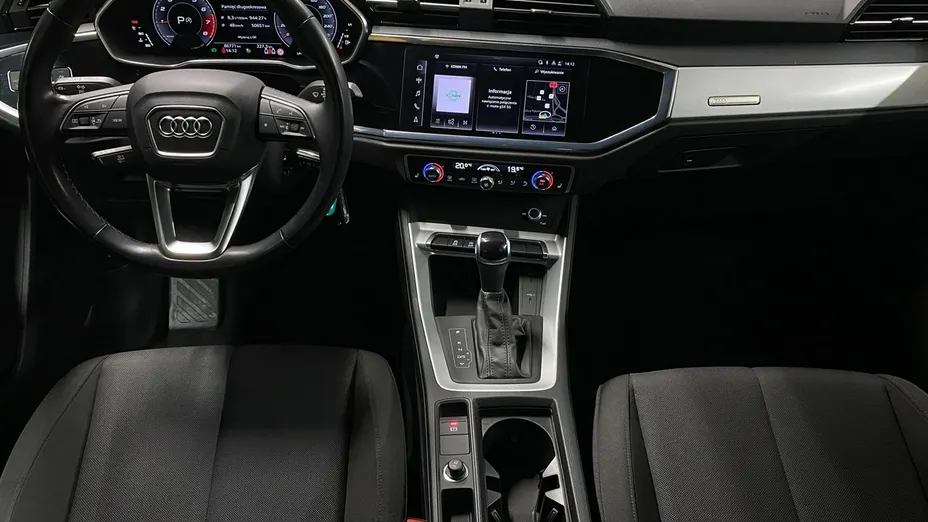 AUDI Q3 -