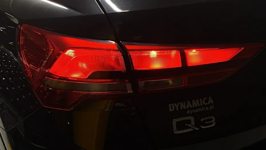 AUDI Q3 -