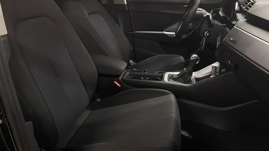 AUDI Q3 -