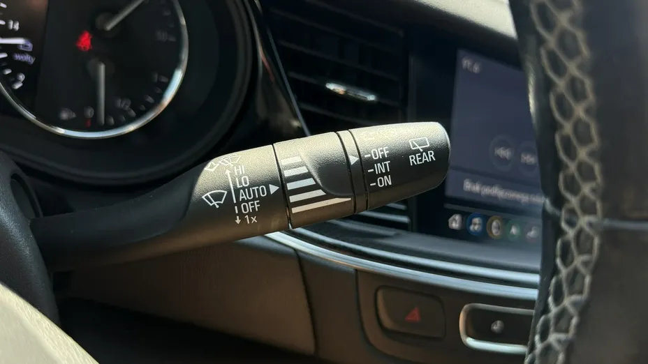 OPEL Insignia -