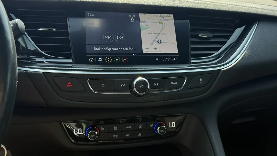 OPEL Insignia -