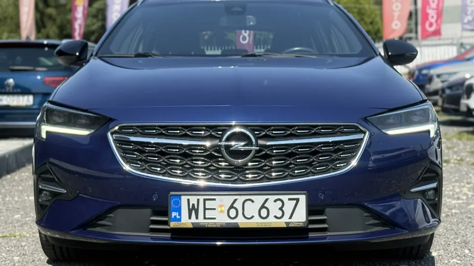 OPEL Insignia -