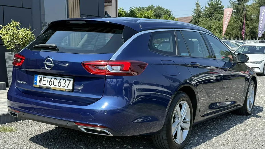 OPEL Insignia -