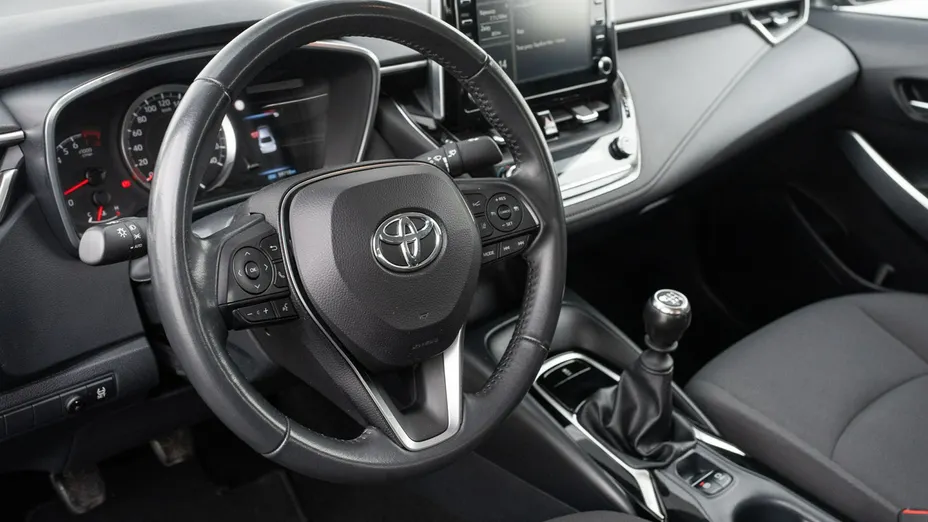 TOYOTA Corolla -