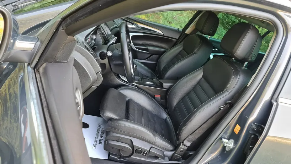 OPEL Insignia -