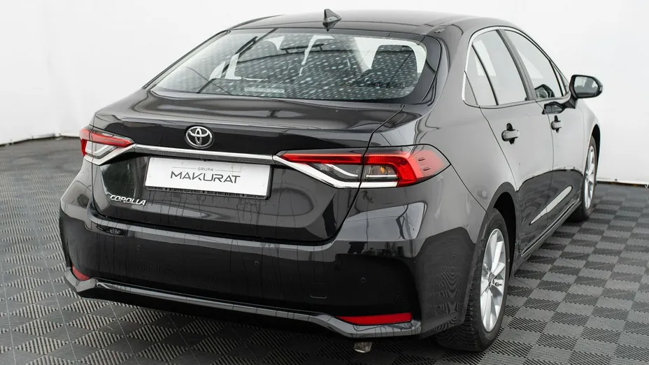TOYOTA Corolla -