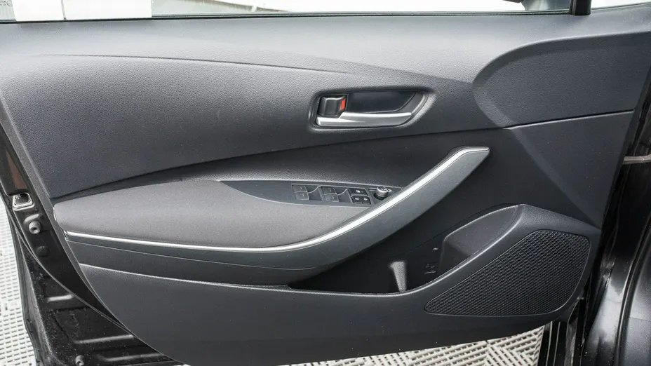 TOYOTA Corolla -