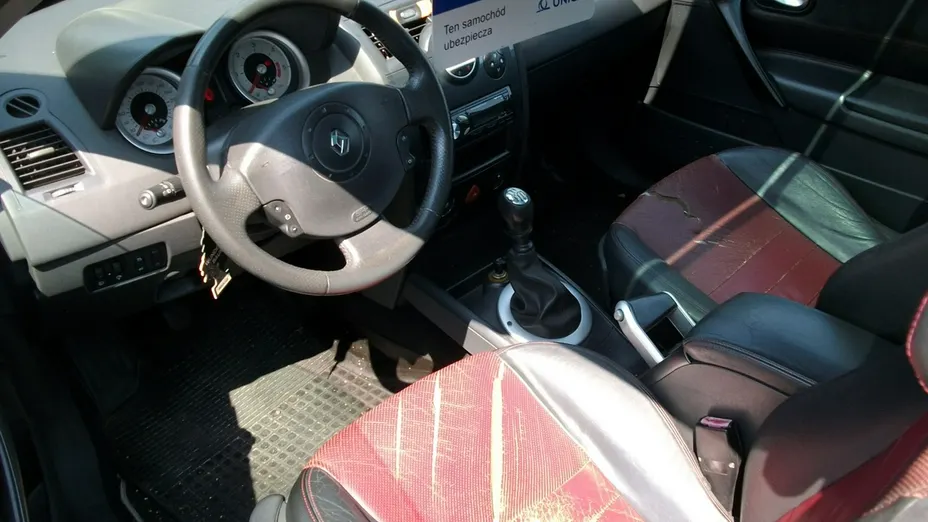 RENAULT Megane -