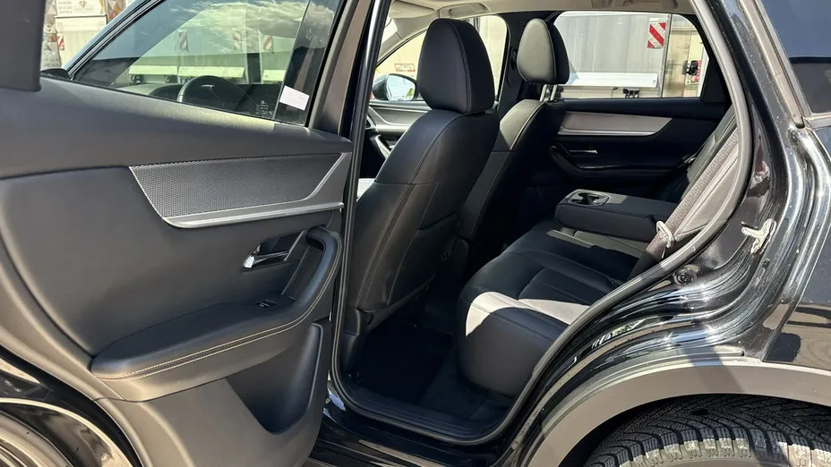 MAZDA CX-60 -