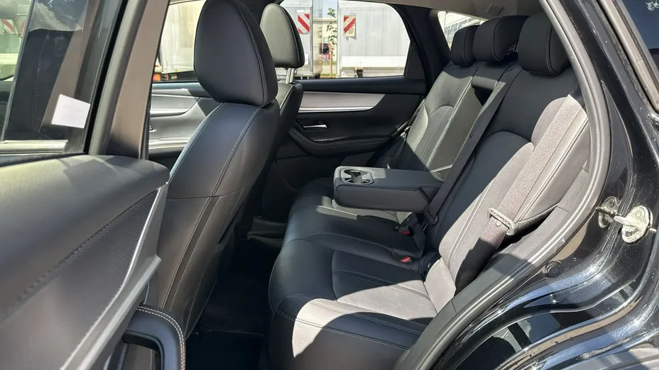 MAZDA CX-60 -