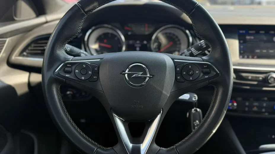 OPEL Insignia -