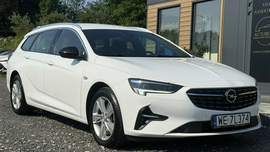 OPEL Insignia -