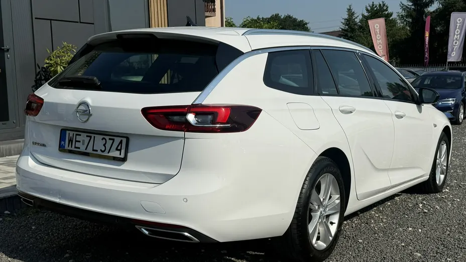OPEL Insignia -