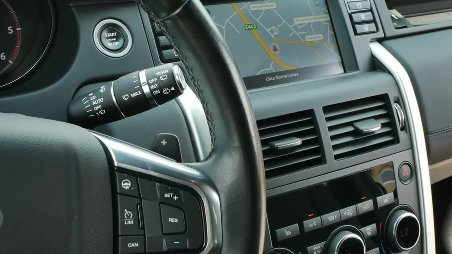 LAND ROVER Discovery Sport -