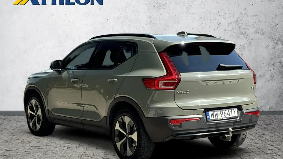 VOLVO XC40 -