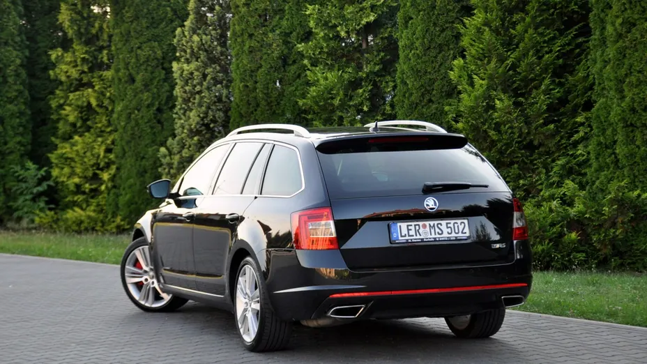 SKODA Octavia -