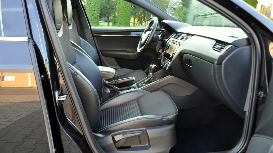 SKODA Octavia -