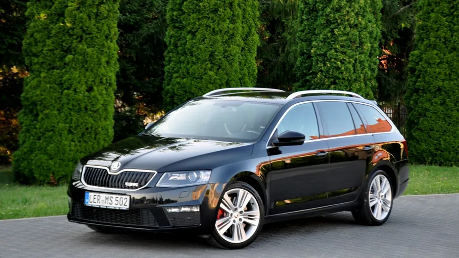 SKODA Octavia -