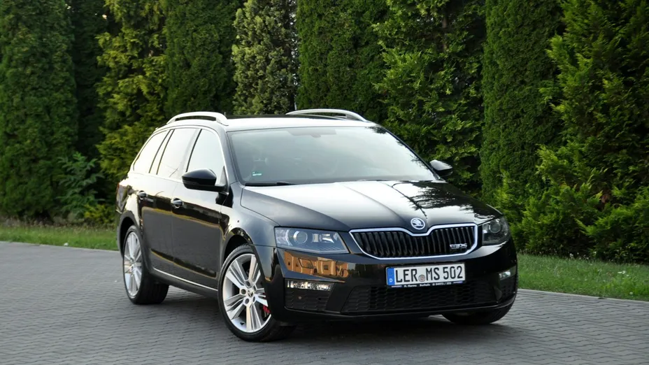 SKODA Octavia -