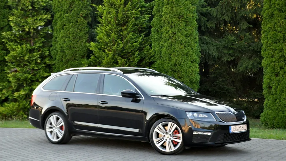 SKODA Octavia -