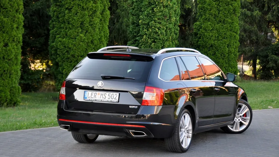 SKODA Octavia -