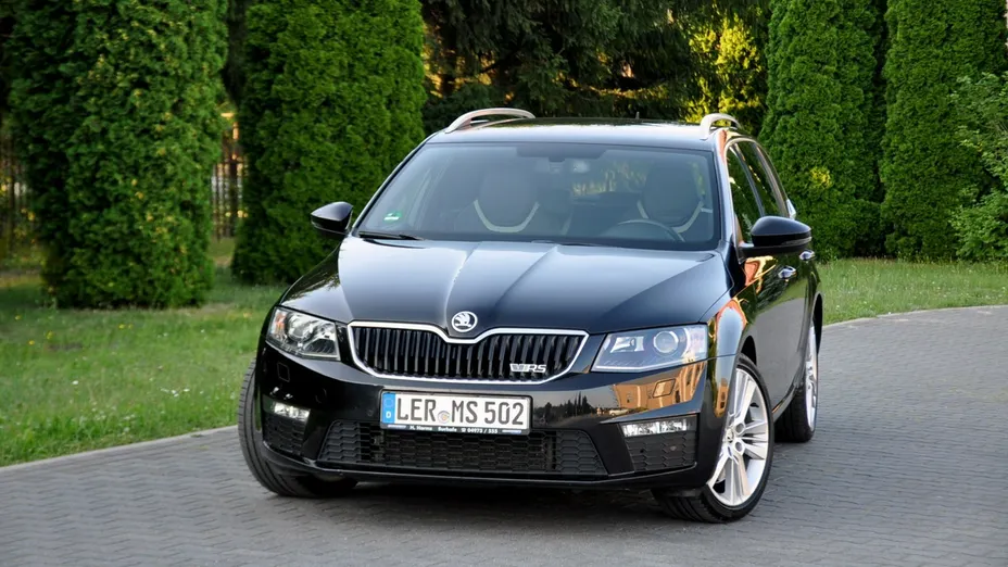 SKODA Octavia -