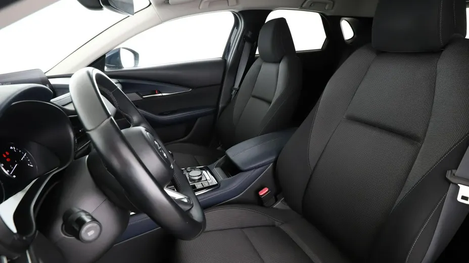 MAZDA CX-30 -